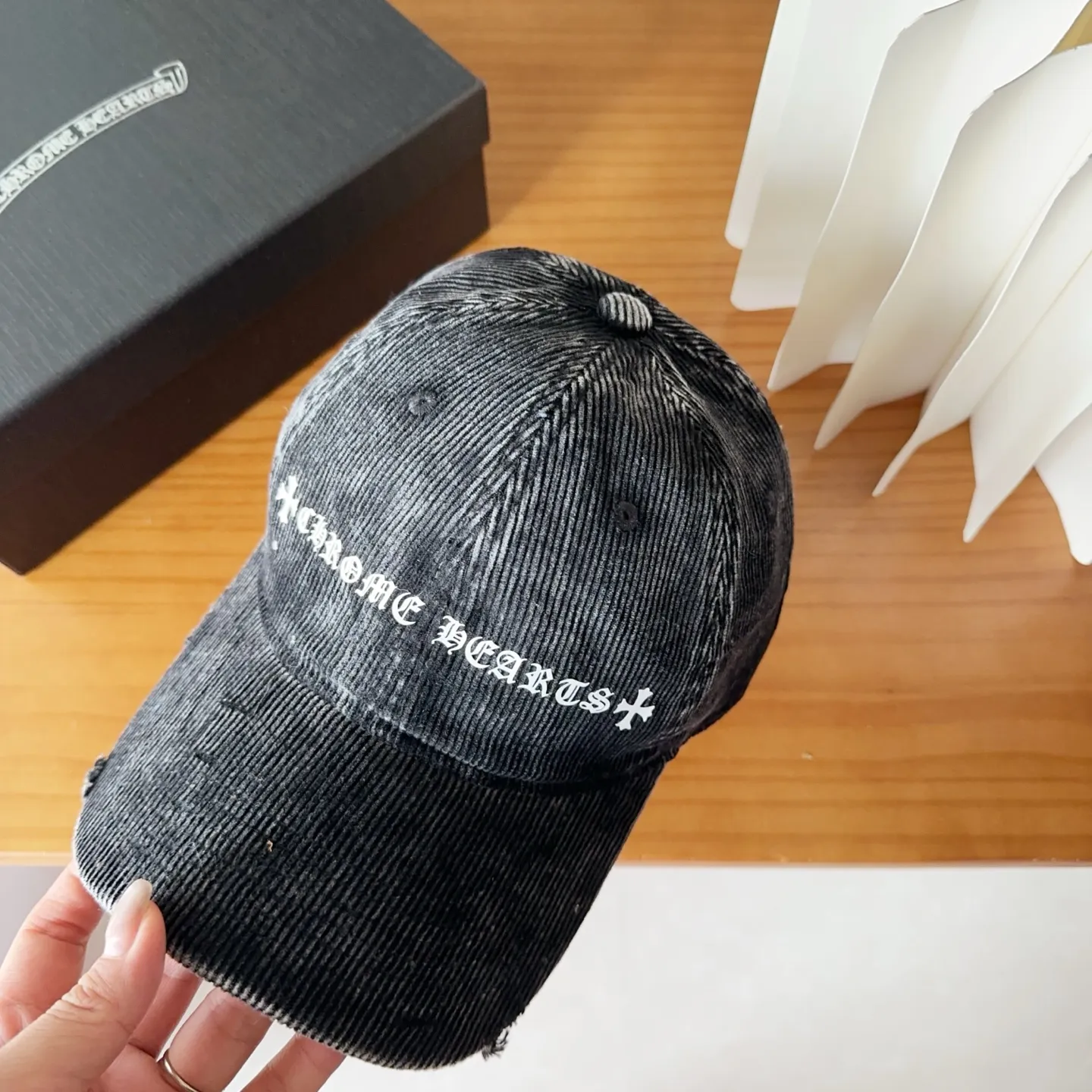💰56 Chrome Hearts 💓Early autumn Korean style fashion retro distressed hole hat wear design versatile baseball cap peaked cap
